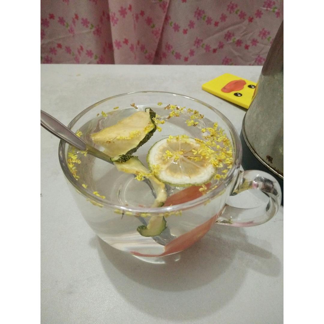 一瓶有☀️的桂花蜂蜜柠檬水