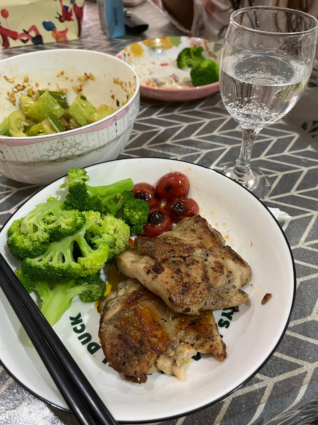 香煎鸡排，不好吃你打我