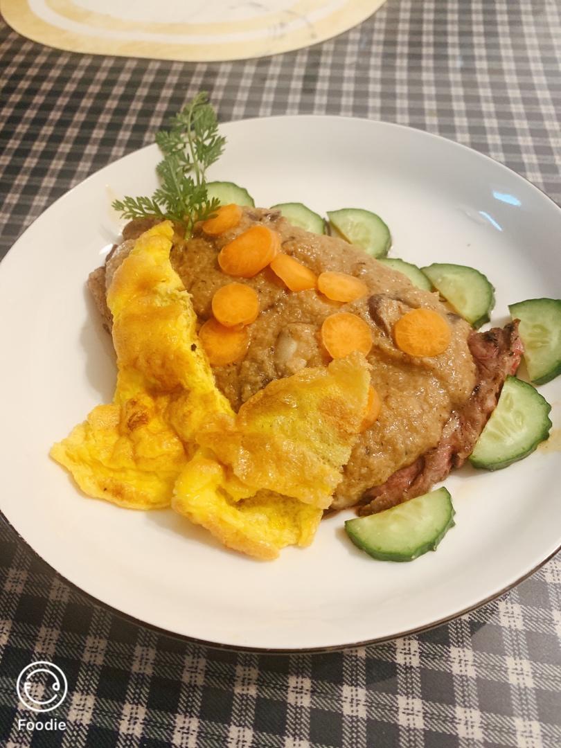 结合两位米其林大厨做法的煎牛排（附蘑菇酱做法）