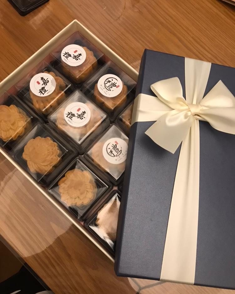 金沙奶黄月饼