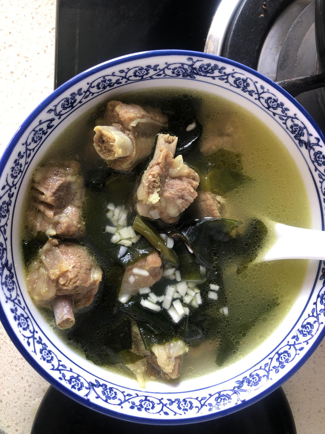 海带玉米排骨汤