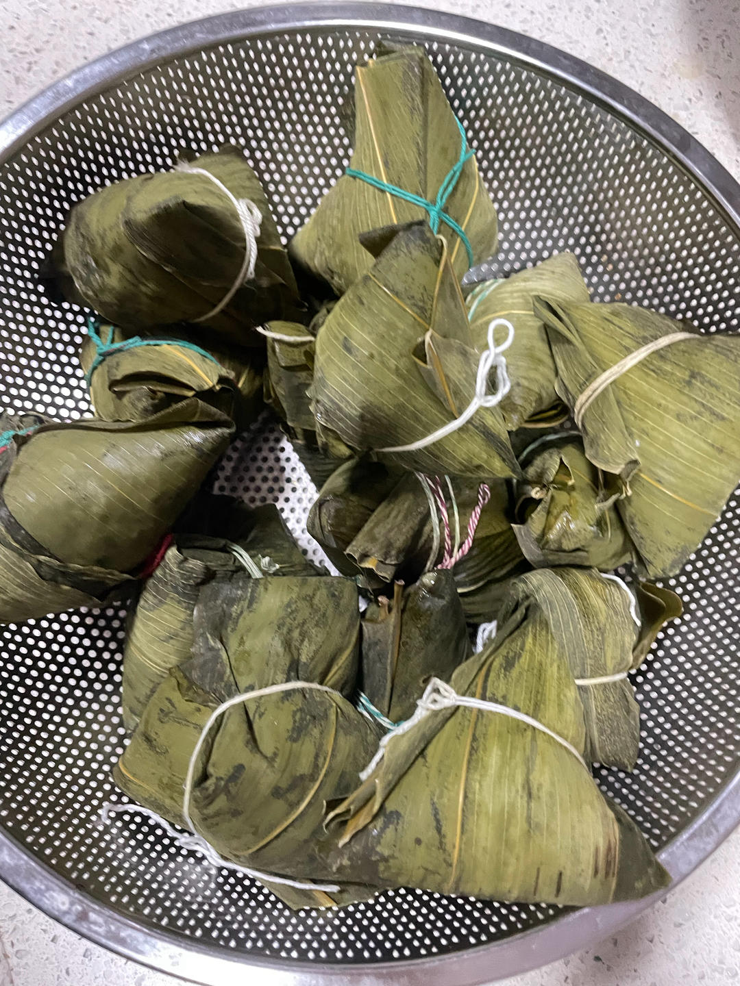 咸蛋黄大肉粽子