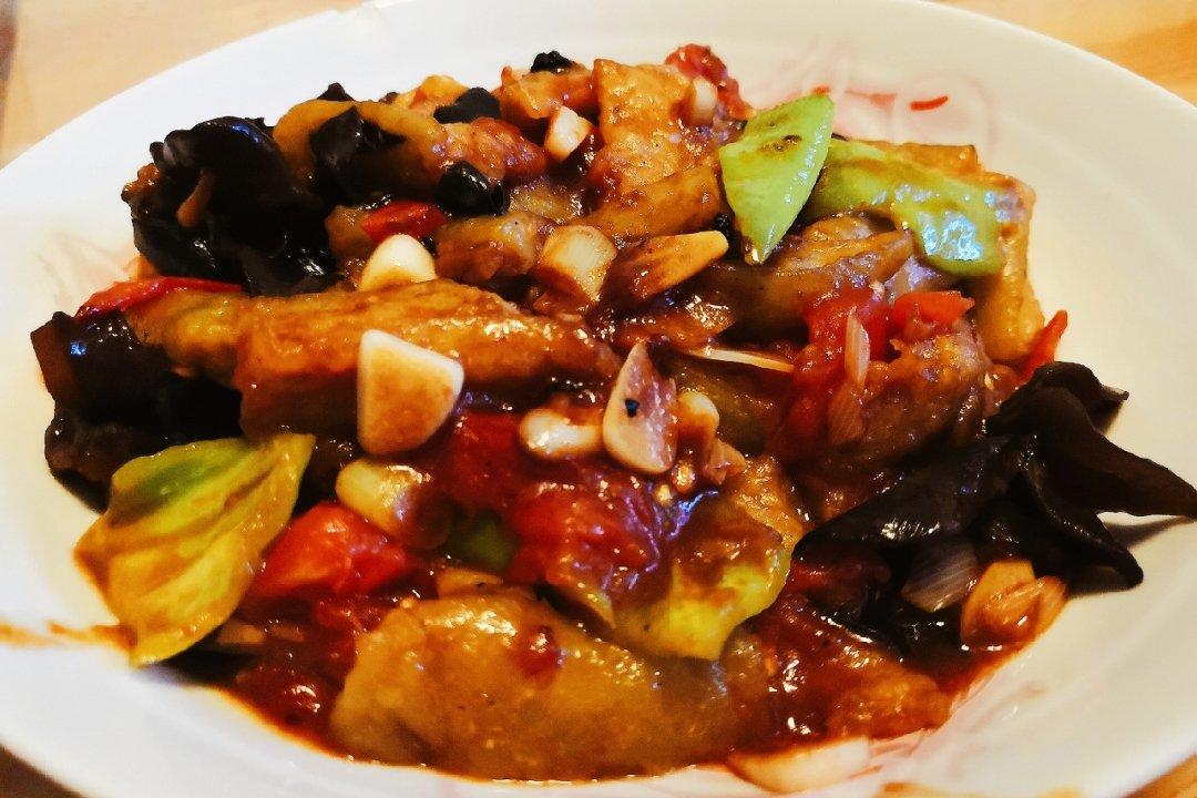 最最最爱的烧茄子～再也不用去外边吃了～恨不得每顿都吃