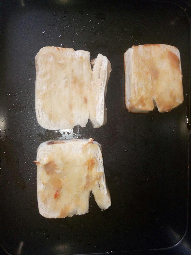 腐乳烤馒头片