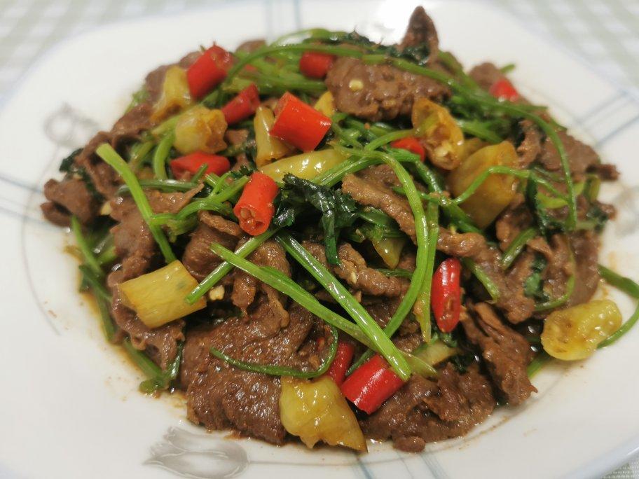 野山椒炒牛肉