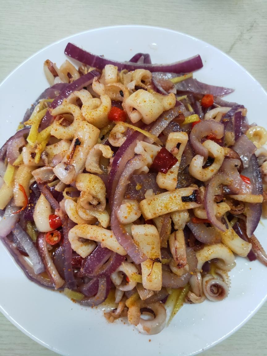 【洋葱炒鱿鱼的做法步骤图,洋葱炒鱿鱼怎么做好吃】手机用户6738_30se