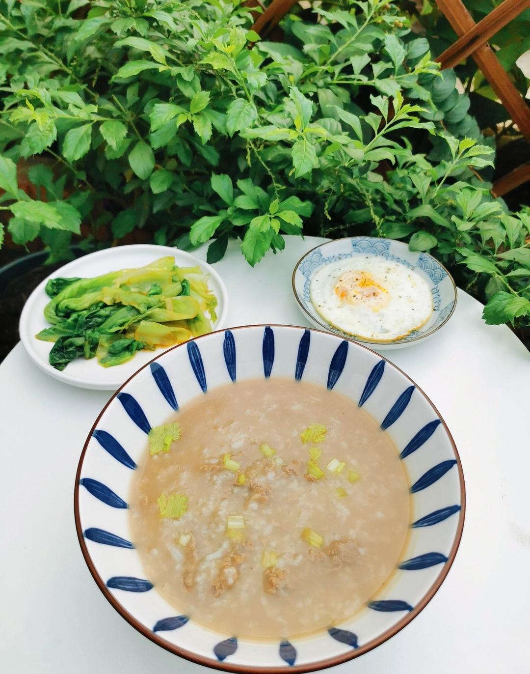 小Y的上学早餐记