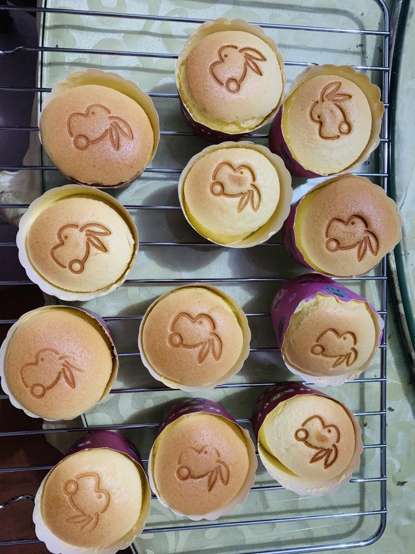 纸杯蛋糕 8寸戚风蛋糕的量