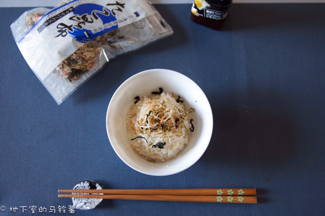 轻松日式海鲜香松拌饭的做法