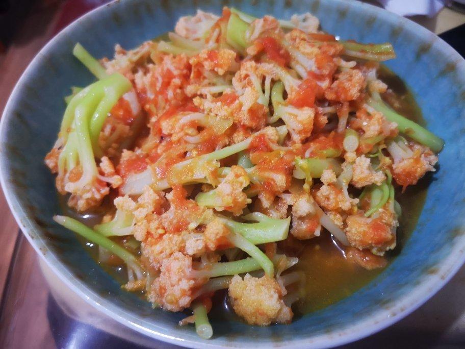 松花菜番茄炒虾仁