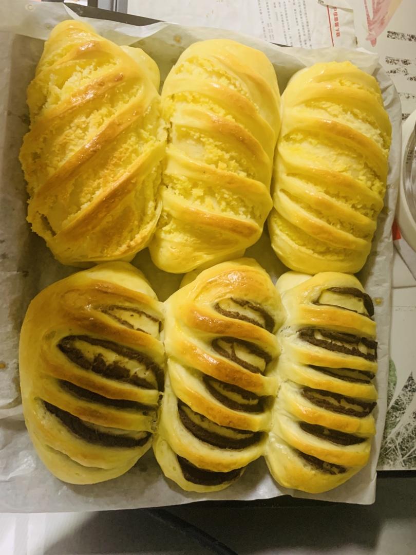 椰蓉小面包
