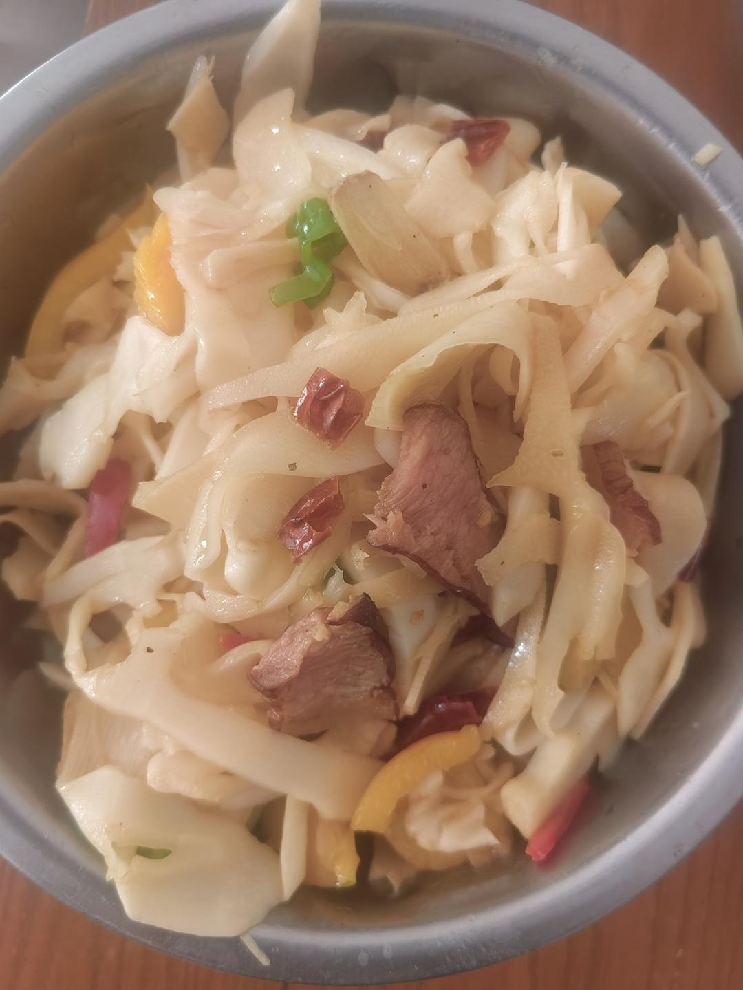 不油腻的烟笋炒腊肉