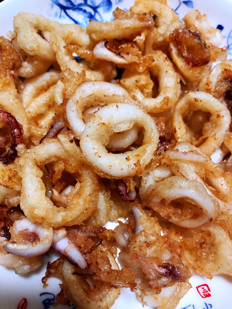 椒盐鱿鱼圈