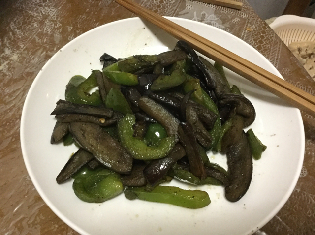 青椒炒茄子