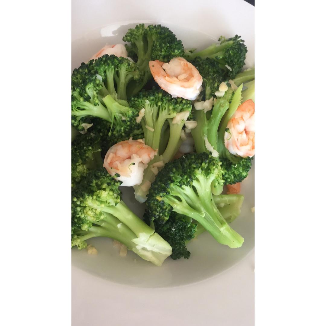 蒜蓉西兰花炒虾仁