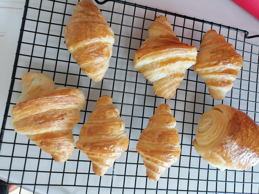 可颂（羊角面包）