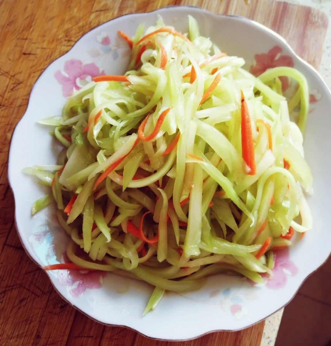 超清爽的凉拌莴笋丝