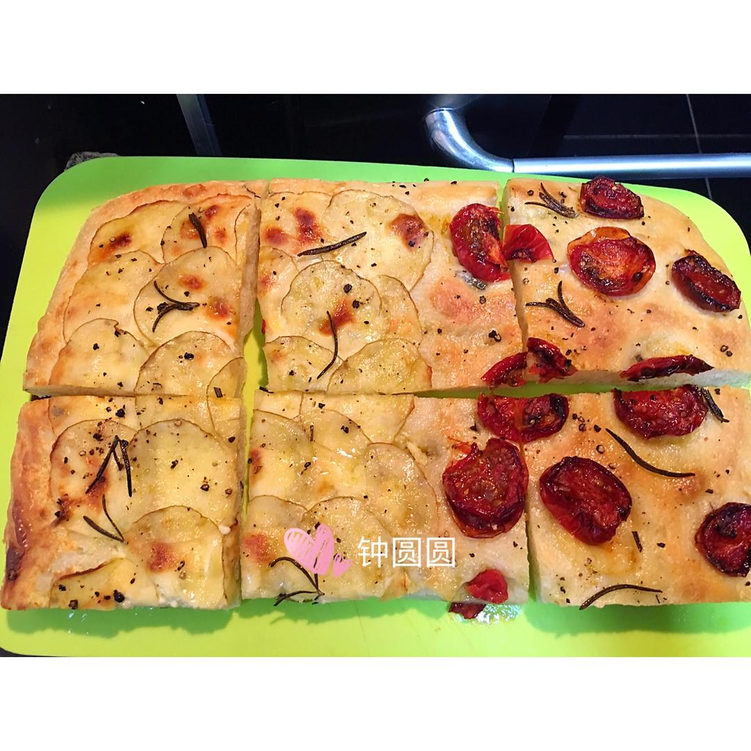 土豆迷迭香佛卡夏（附自制法式鲜奶油creme fraiche）