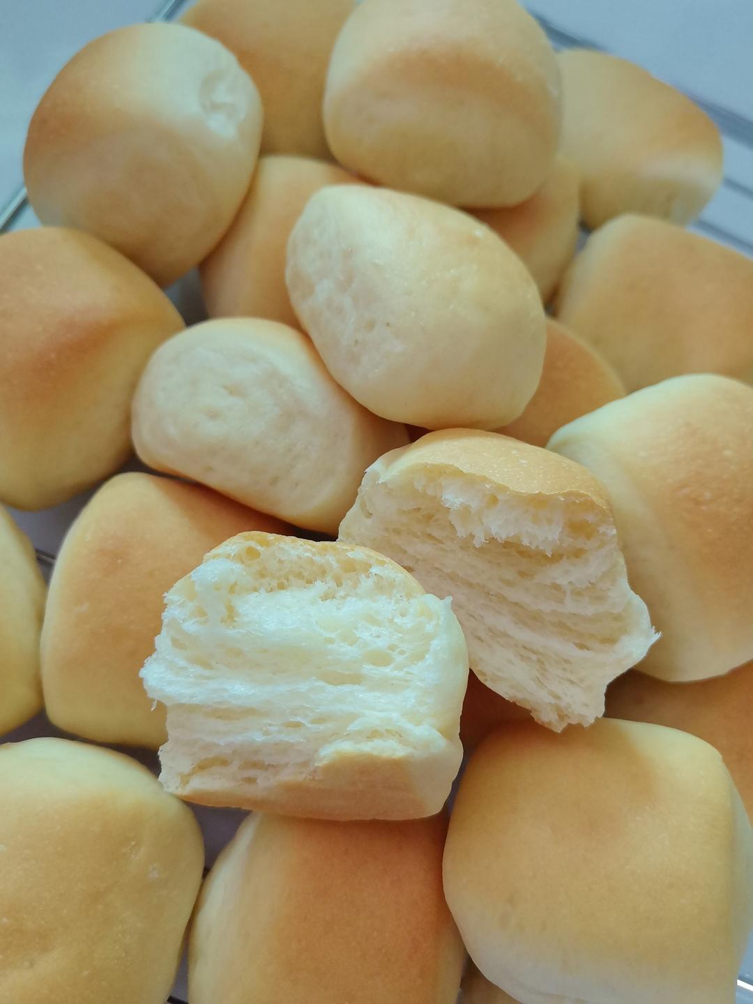 经典法式奶香小面包