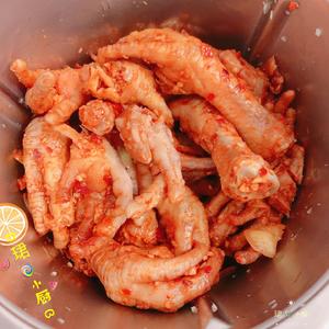 小美·韩式辣酱鸡爪爪             换种做法也美味，太够味儿了还可以做鸡翅，鸡腿……的做法 步骤8