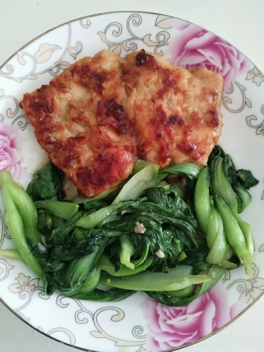 香煎鸡胸肉(蜂蜜蒜香)