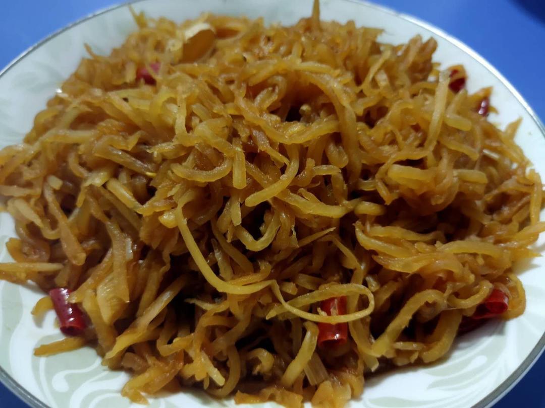 加不加肉都好吃的炒萝卜丝儿🥕