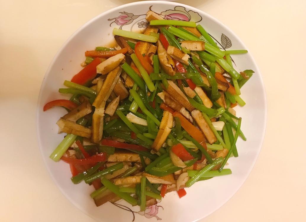 芹菜炒香干