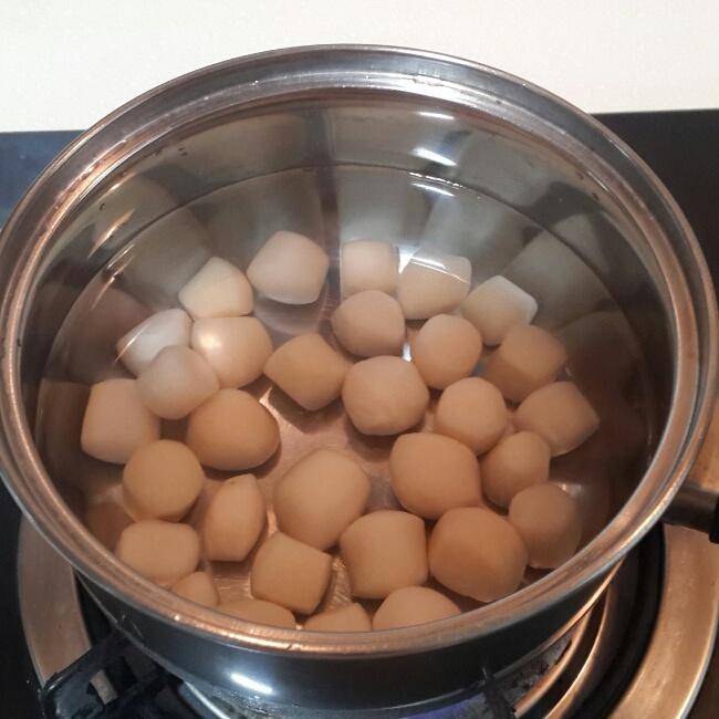 芋艿南瓜羹的做法 步骤1