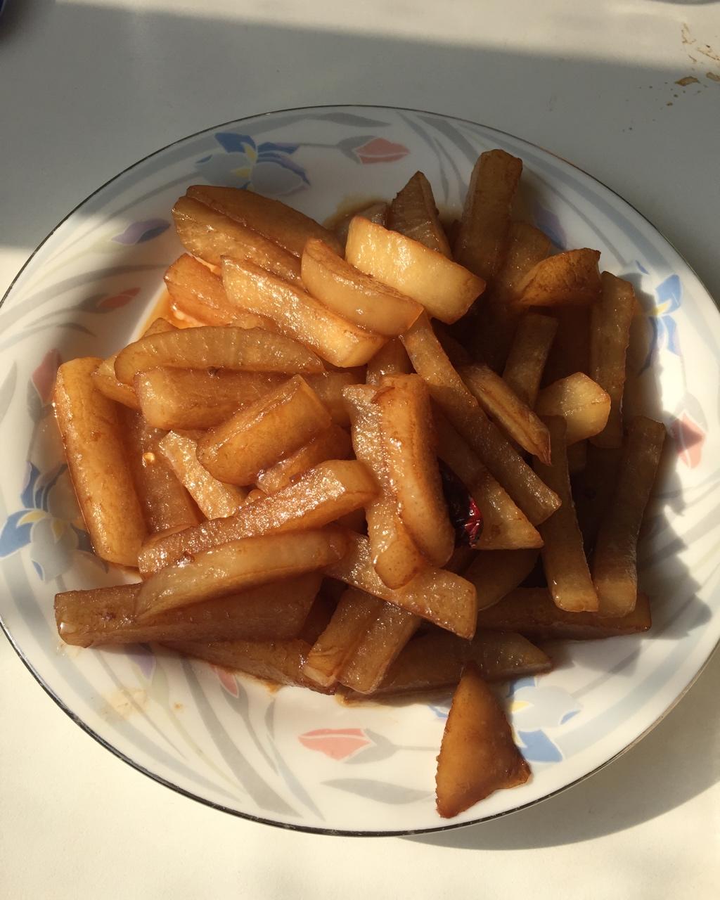 天枰佳佳做的酸辣开胃萝卜条