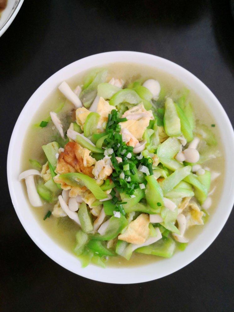 丝瓜鸡蛋烩白玉菇