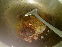 豆瓣酱烧大虾的做法 步骤6