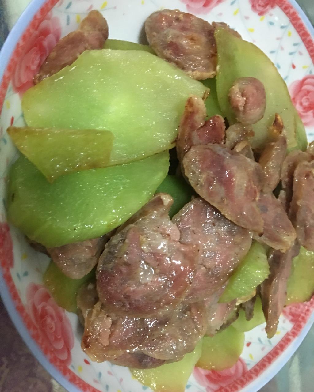 老丁的私房菜-腊肉炒莴笋