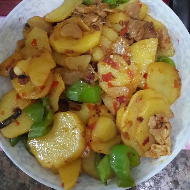 干锅土豆片