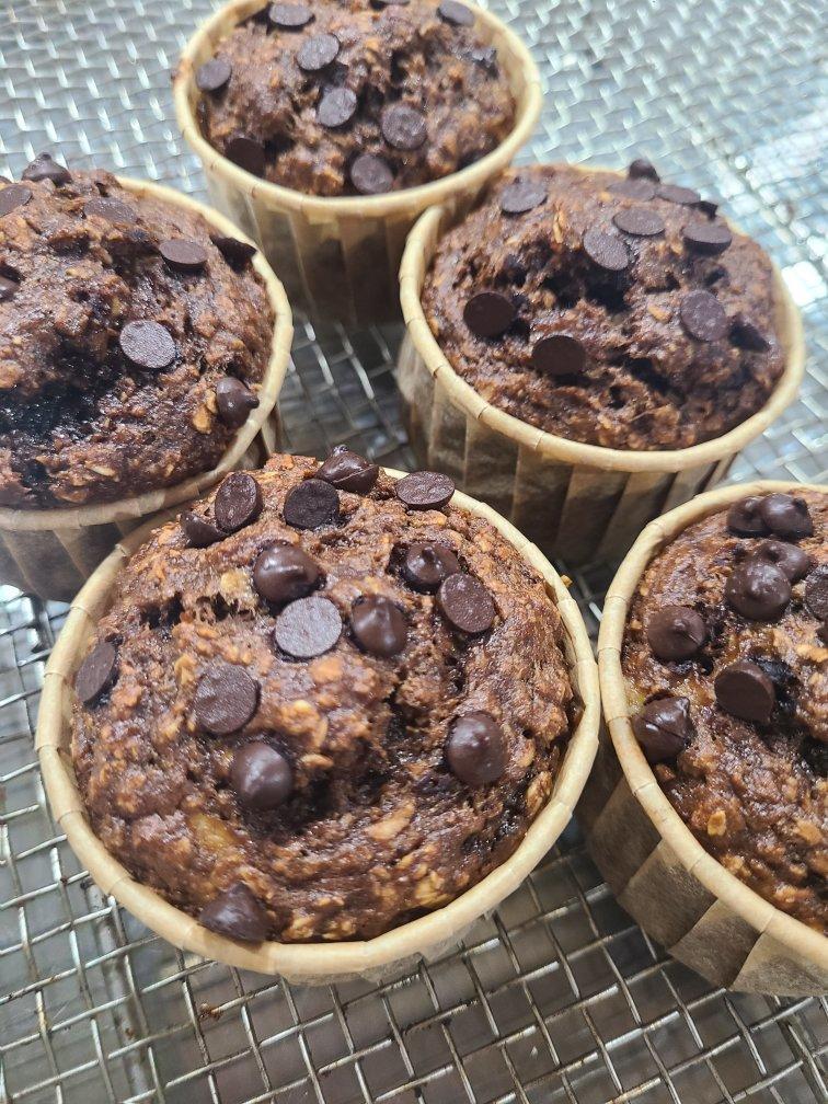 减脂食谱47｜熔岩燕麦蛋糕🍫0糖油·0面粉