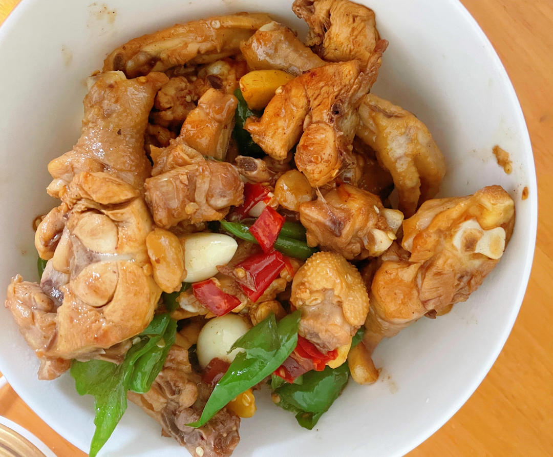 小炒鸡（鲜辣入味很下饭）