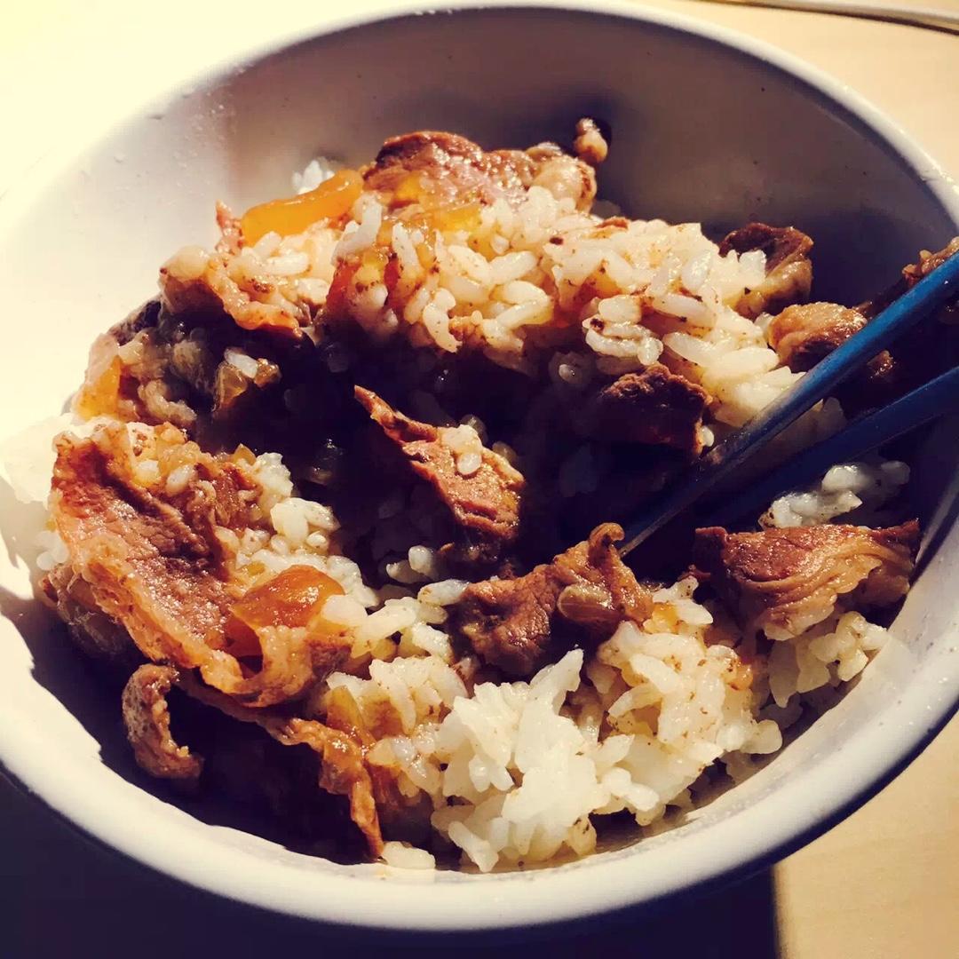 吉野家牛肉饭（牛丼）