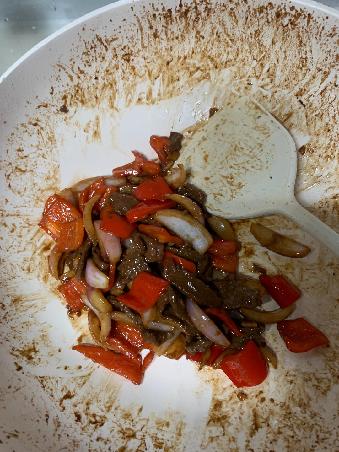 老少皆宜的一道“青椒洋葱爆炒牛肉”