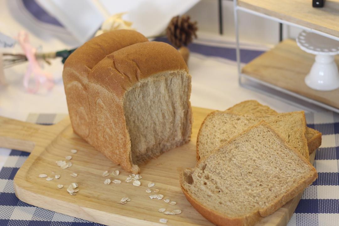 全麦吐司（50%全麦含量）低卡，低热量