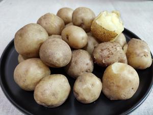 香煎小土豆【好吃到爆】的做法 步骤3