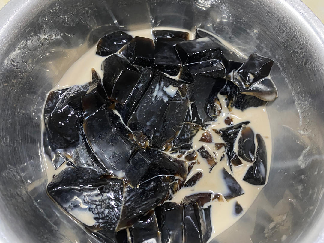 黑凉粉/烧仙草