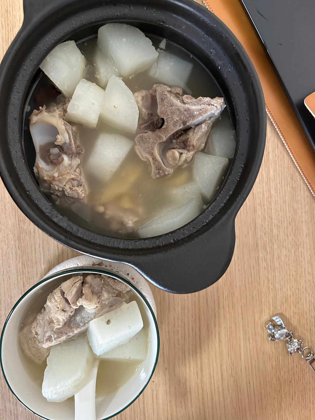 清炖排骨萝卜汤