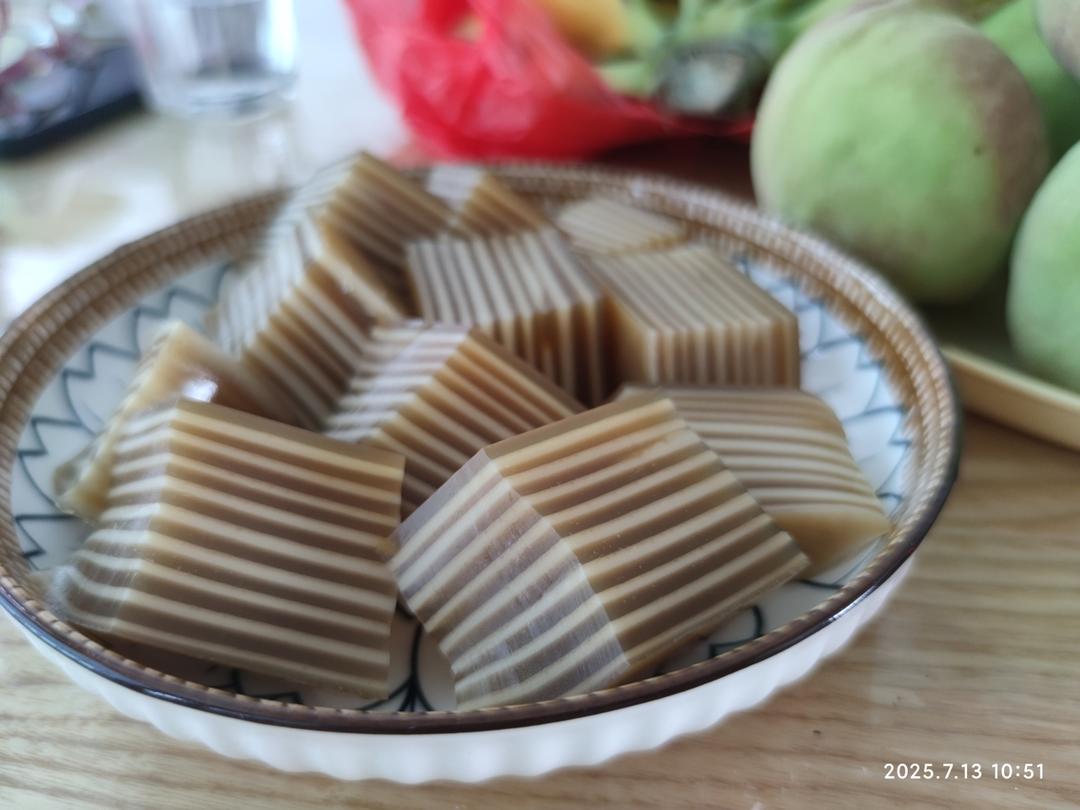 玫瑰千层椰汁糕