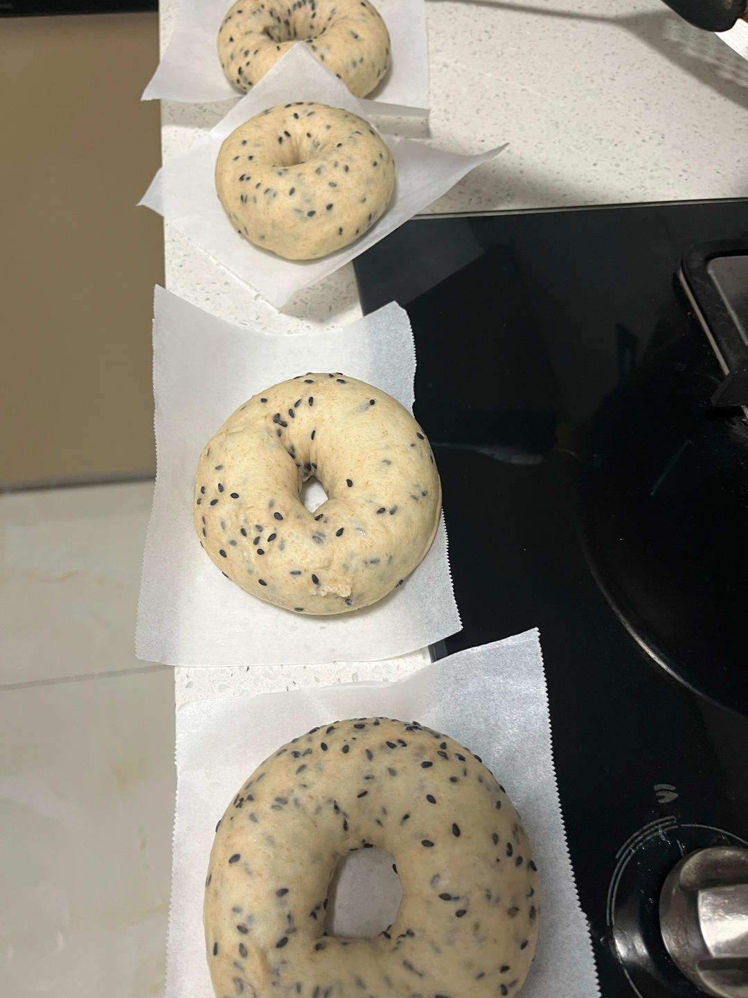 黑芝麻全麦贝果