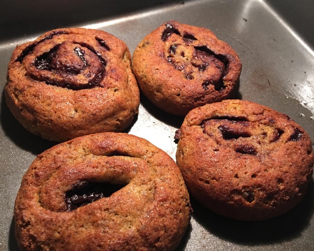 Keto yeast chocolate roll的做法