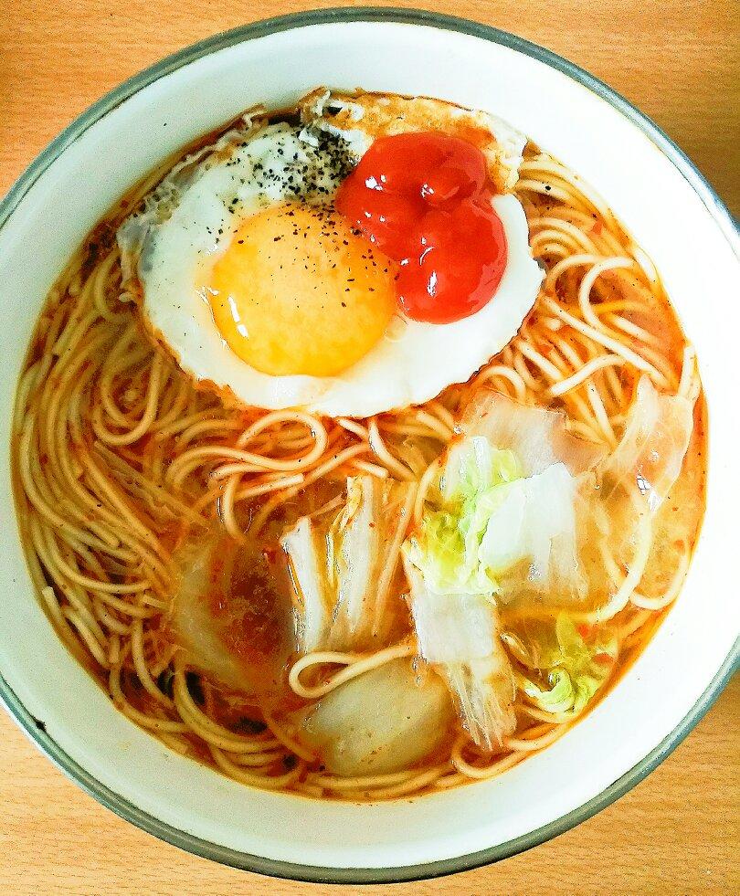 要术甲杰做的一碗热汤面