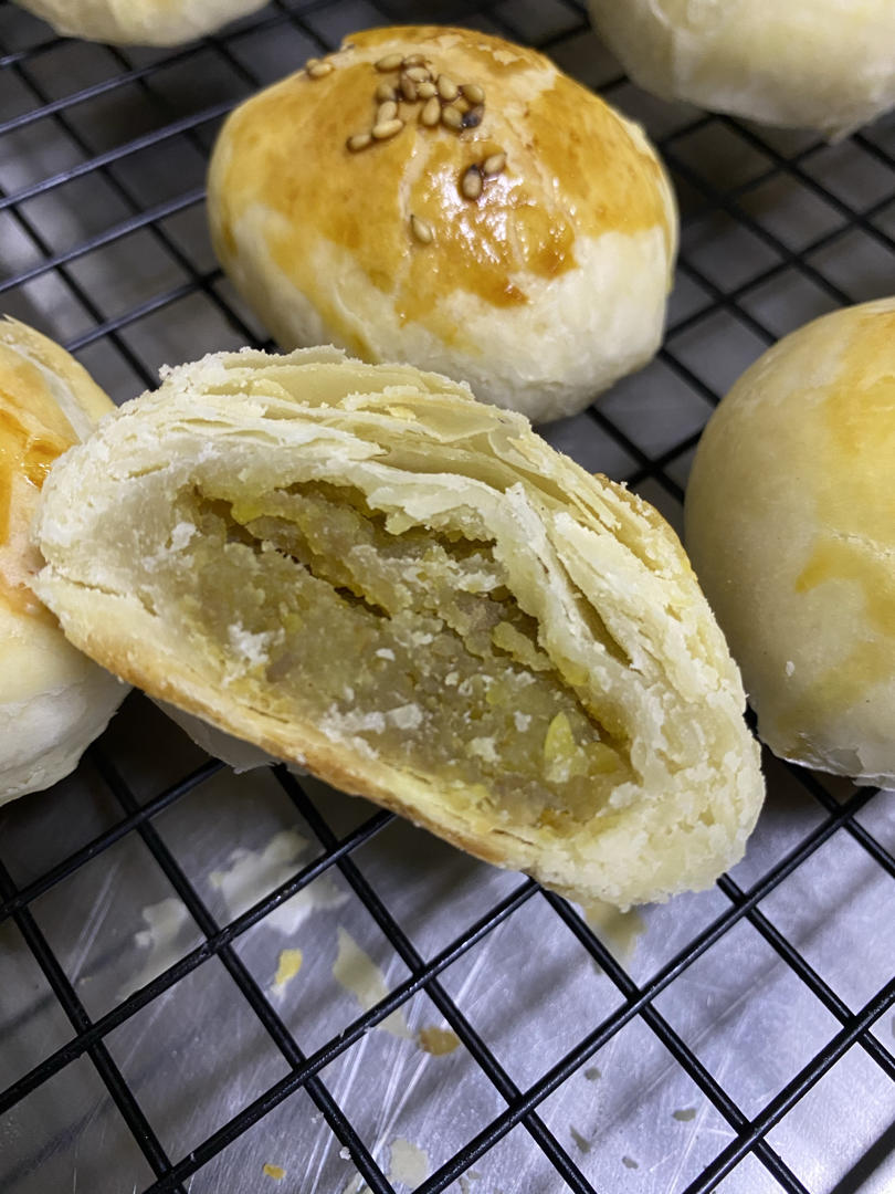 免揉免松弛超快手不破酥不混酥的蛋黄酥—新手一看包会