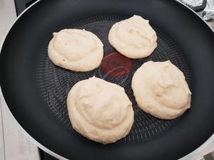 blueberry ricotta cheese pancakes (里科塔奶酪厚松饼)的做法 步骤7