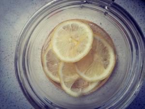 美白又减肥的蜂蜜柠檬的做法 步骤5