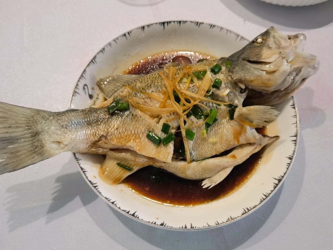 清蒸鲈鱼