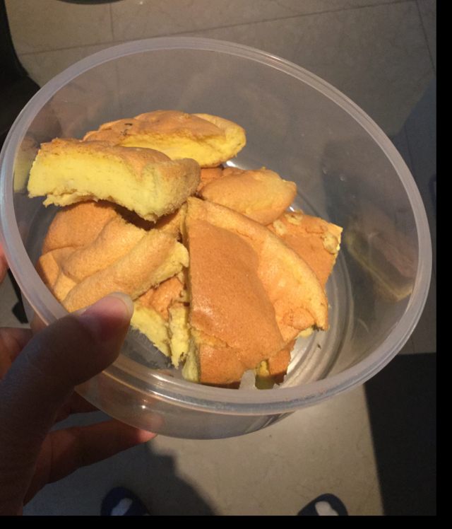 烤箱做蛋糕（戚风蛋糕的做法）